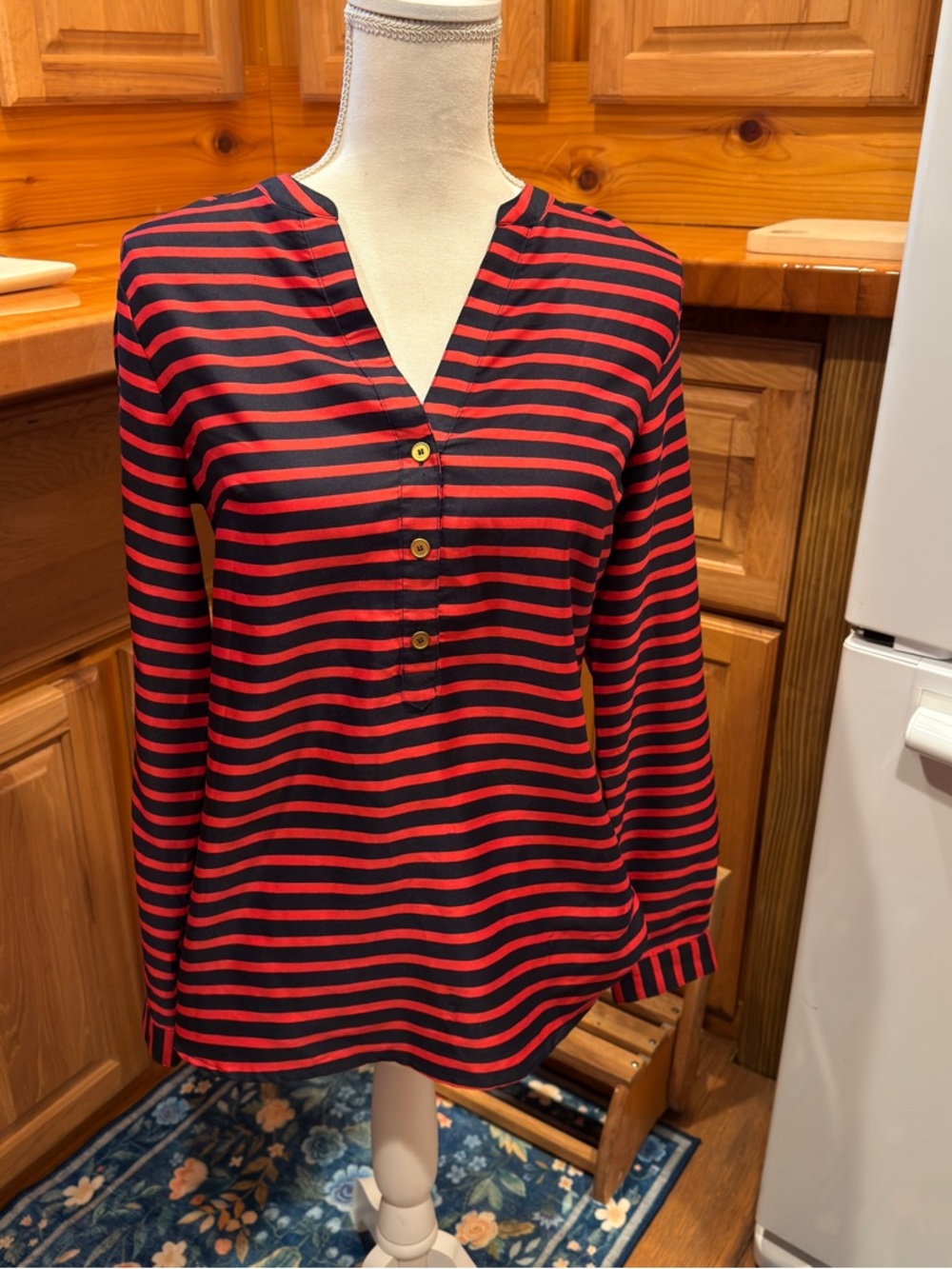 Limited striped Henley top sz small